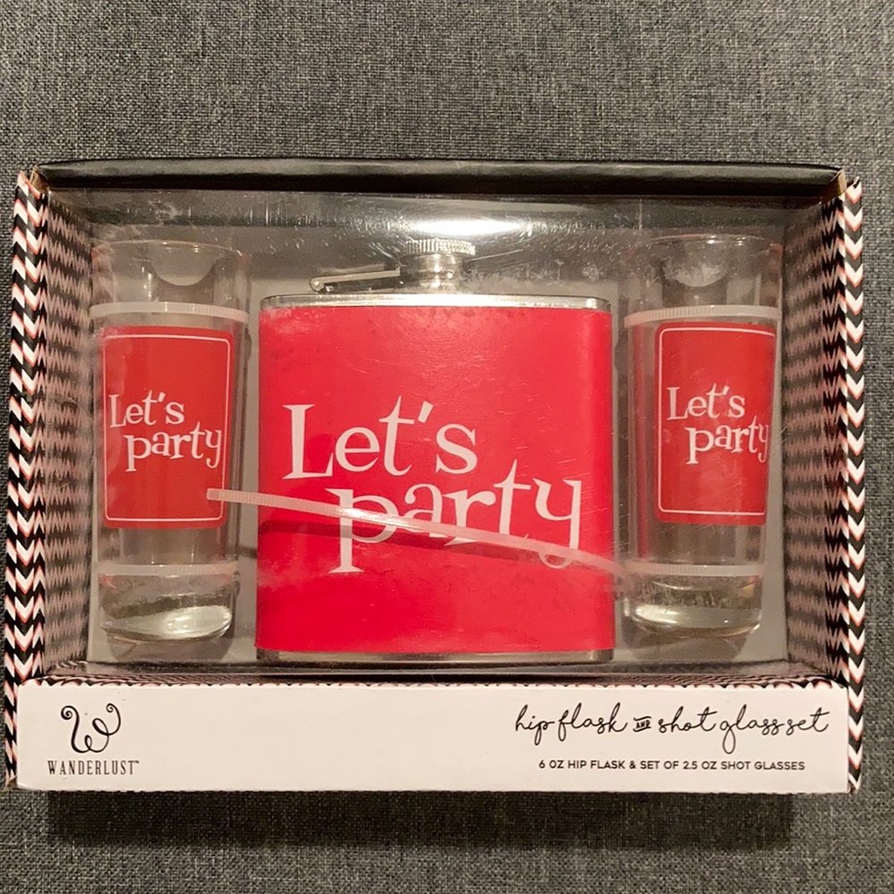 Let’s Party flask and shot glass set -NEW